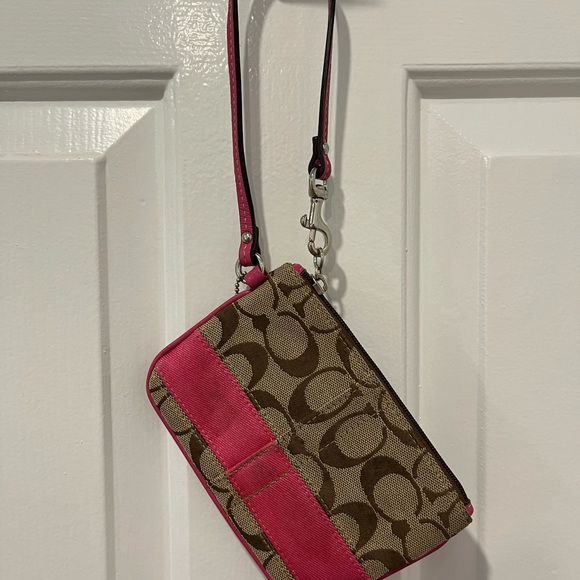 Coach wristlet - Picture 2 of 2